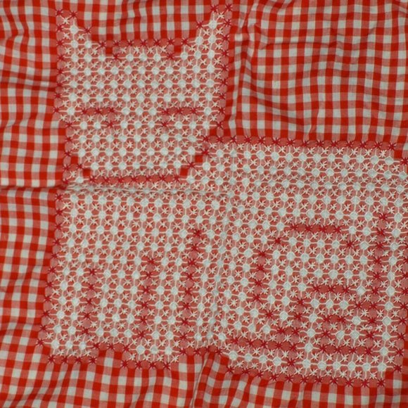 2 Vintage Baby or Doll Blankets with Cat Handmade BOTTOM DOLLAR SALE!!!!! - Picture 6 of 9